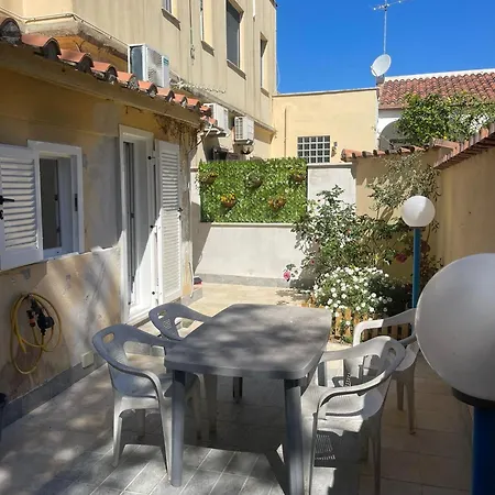 With Garden Perla Neroniana Άντζιο