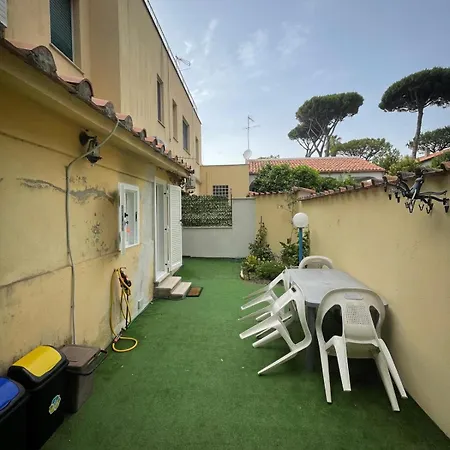 Holiday home With Garden Perla Neroniana Anzio